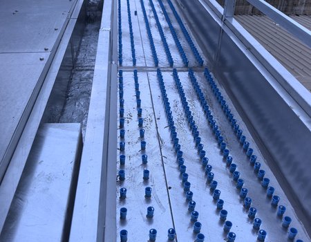都江堰式播水槽及布水器